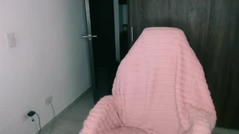 giny_bean online show from 05/03/26, 03:01