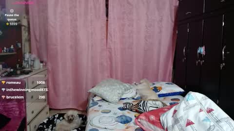 Snapshot of giorgia_xue53 chatting on 11/26/25, 05:08 Mary online show from 11/26/25, 05:08