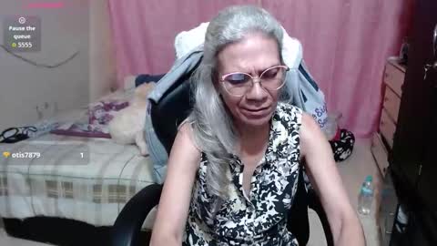 Snapshot of giorgia_xue53 chatting on 01/07/26, 03:42 Mary online show from 01/07/26, 03:42