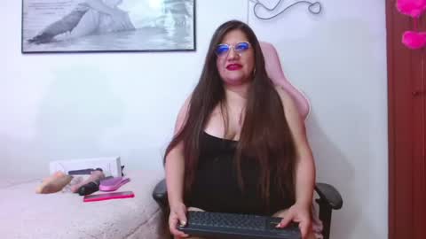 giorgina_montiere online show from 05/08/26, 11:43