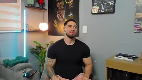 Snapshot of giorgio_leone2 chatting on 04/18/26, 11:05 Giorgio leone online show from 04/18/26, 11:05