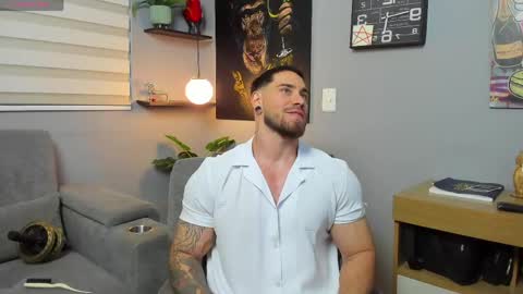 Snapshot of giorgio_leone2 chatting on 04/19/26, 11:18 Giorgio leone online show from 04/19/26, 11:18