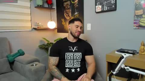 Snapshot of giorgio_leone2 chatting on 04/28/26, 12:42 Giorgio leone online show from 04/28/26, 12:42