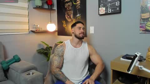 Snapshot of giorgio_leone2 chatting on 04/28/26, 11:54 Giorgio leone online show from 04/28/26, 11:54