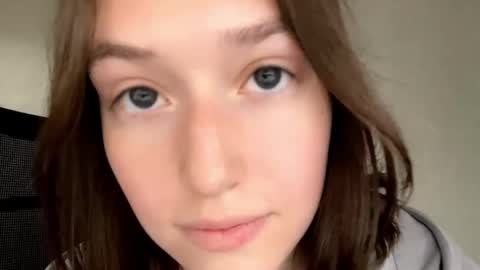 Melisa online show from 05/31/26, 01:14