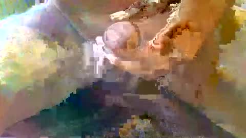 Snapshot of girafsnoop chatting on 11/03/25, 02:51 girafsnoop online show from 11/03/25, 02:51