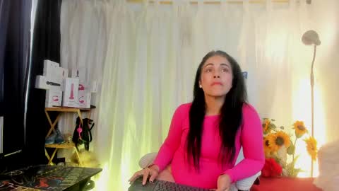 Snapshot of girasol_walton chatting on 05/03/26, 02:23 Girasol Walton online show from 05/03/26, 02:23