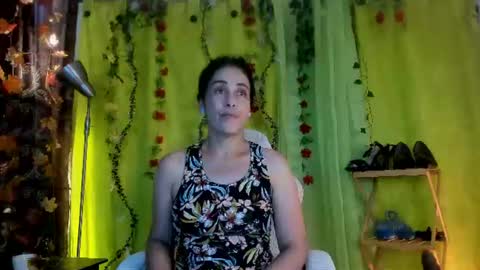 Snapshot of girasol_walton chatting on 06/12/26, 12:15 Girasol Walton online show from 06/12/26, 12:15