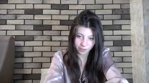 girl_cute007 online show from 04/30/26, 06:14