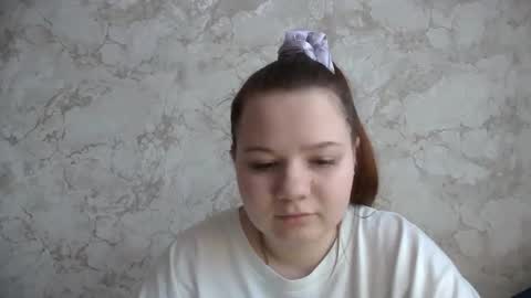 girl_cute07 online show from 04/13/26, 02:55