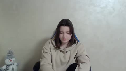 girl_leya online show from 12/30/24, 11:17