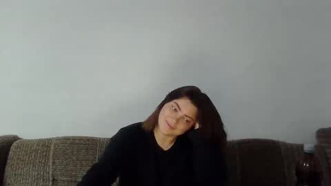 girl_leya online show from 09/12/25, 07:58