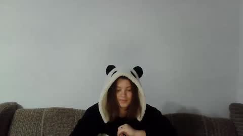 girl_leya online show from 09/26/25, 07:51