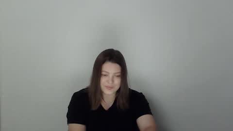 girl_leya online show from 10/11/25, 07:23