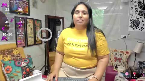 girl_luna_ online show from 09/27/25, 06:46