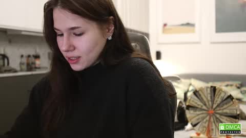 Kristin  online show from 11/14/25, 05:33