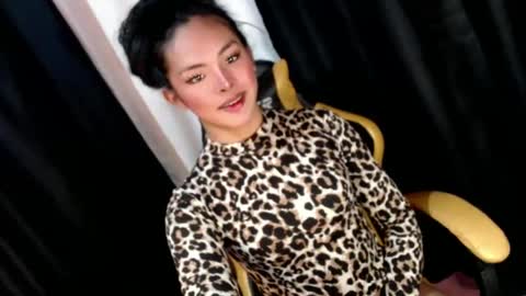 queen ronna online show from 12/02/24, 08:00