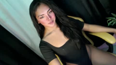 queen ronna online show from 12/05/24, 08:33