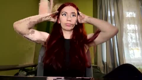 Snapshot of girlfromanothercity chatting on 12/25/24, 11:22 Meowww online show from 12/25/24, 11:22