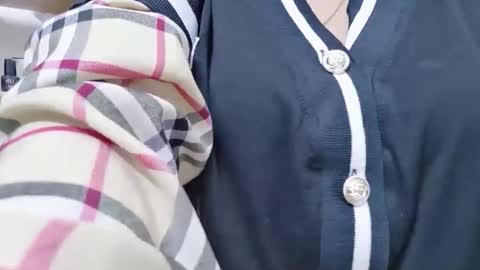 Snapshot of girlhanoi chatting on 09/22/25, 07:43 girlhanoi online show from 09/22/25, 07:43