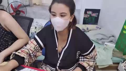 Snapshot of girlhanoi chatting on 10/03/25, 07:27 girlhanoi online show from 10/03/25, 07:27