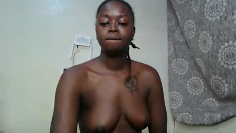 Snapshot of girlnextdoor60 chatting on 05/08/26, 05:07 Sexy online show from 05/08/26, 05:07