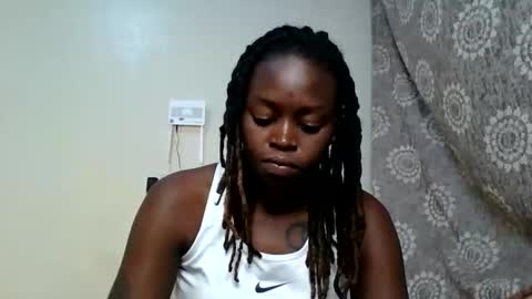 Snapshot of girlnextdoor60 chatting on 05/25/26, 01:55 Sexy online show from 05/25/26, 01:55