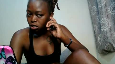 Snapshot of girlnextdoor60 chatting on 07/15/26, 01:55 Sexy online show from 07/15/26, 01:55