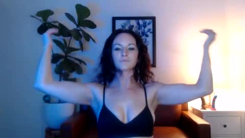 Snapshot of girlnexxxdoor chatting on 02/12/26, 01:44 Girlnexxxdoor online show from 02/12/26, 01:44