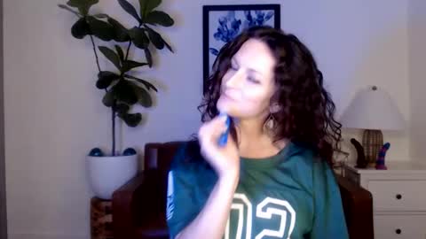 Snapshot of girlnexxxdoor chatting on 02/13/26, 02:29 Girlnexxxdoor online show from 02/13/26, 02:29