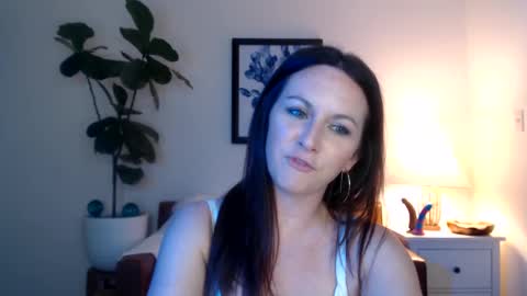 Snapshot of girlnexxxdoor chatting on 03/18/26, 02:04 Girlnexxxdoor online show from 03/18/26, 02:04