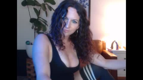 Snapshot of girlnexxxdoor chatting on 04/19/26, 02:22 Girlnexxxdoor online show from 04/19/26, 02:22