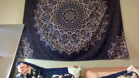 Snapshot of girlofurdreamsxxxxox chatting on 12/09/24, 05:19 Camille online show from 12/09/24, 05:19