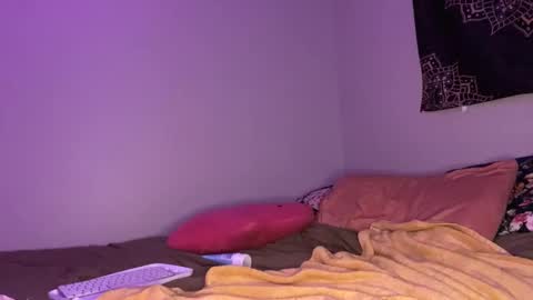 Snapshot of girlofurdreamsxxxxox chatting on 01/07/26, 09:50 Camille online show from 01/07/26, 09:50