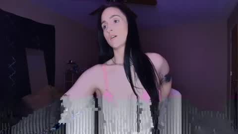 Snapshot of girlofurdreamsxxxxox chatting on 07/12/26, 07:38 Camille online show from 07/12/26, 07:38