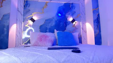 eleanor and celeste online show from 11/04/25, 03:05