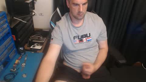 Snapshot of girlsaresexymadeoutapepsi chatting on 12/15/25, 10:36 bob online show from 12/15/25, 10:36