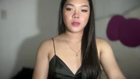 Precious online show from 12/19/25, 01:01