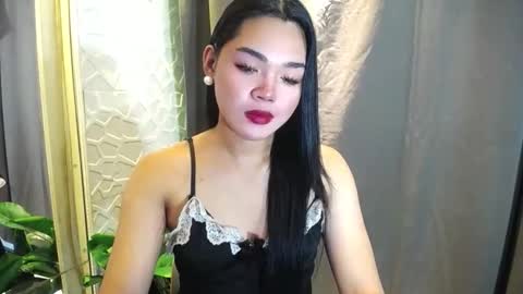 Snapshot of girlsweet_preciousxoxo chatting on 02/14/26, 06:21 Precious online show from 02/14/26, 06:21