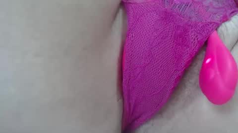 Victoria online show from 10/23/25, 01:32