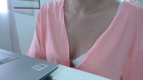 Victoria online show from 11/10/25, 12:15