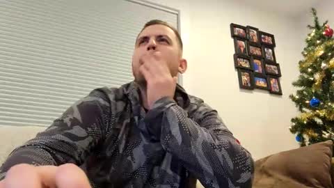 Snapshot of girthylax51 chatting on 01/04/25, 12:05 BIG K online show from 01/04/25, 12:05