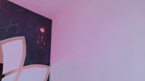 gisela_valencia online show from 06/25/26, 05:56