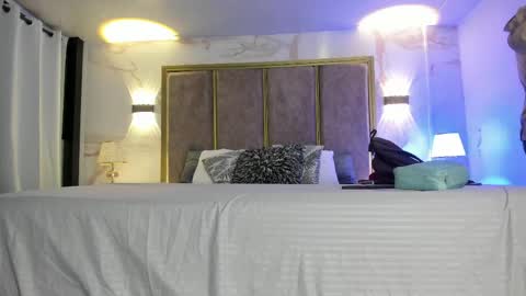     online show from 04/30/26, 09:04