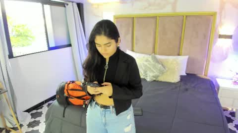 Snapshot of giselamaru chatting on 08/01/26, 11:31 online show from 08/01/26, 11:31