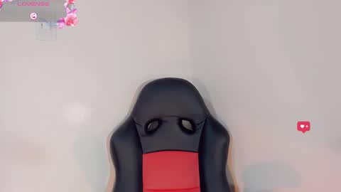 Snapshot of gisele_fox chatting on 02/11/25, 06:08 Gisel online show from 02/11/25, 06:08