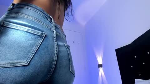 Gisell online show from 04/07/26, 01:11