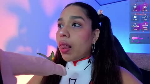 Snapshot of giselle_upp chatting on 11/15/25, 03:59 Giselle online show from 11/15/25, 03:59