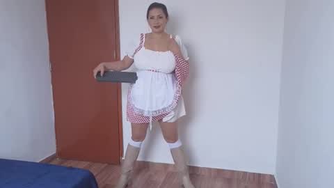 Snapshot of gisellecarter_ chatting on 09/30/25, 06:13 Giselle online show from 09/30/25, 06:13