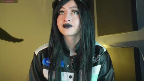 Snapshot of giselx_xx chatting on 01/17/26, 12:10 GISEL online show from 01/17/26, 12:10